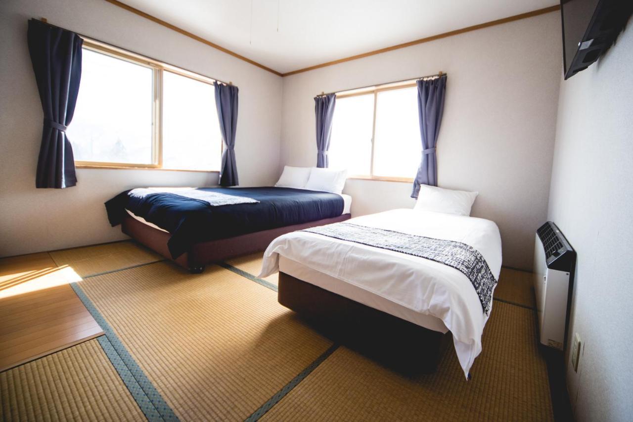 Hakuba Cortina Lodge Otari ภายนอก รูปภาพ